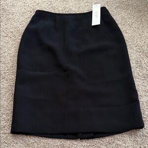 NWT Le Suit Classic Black Pencil Skirt